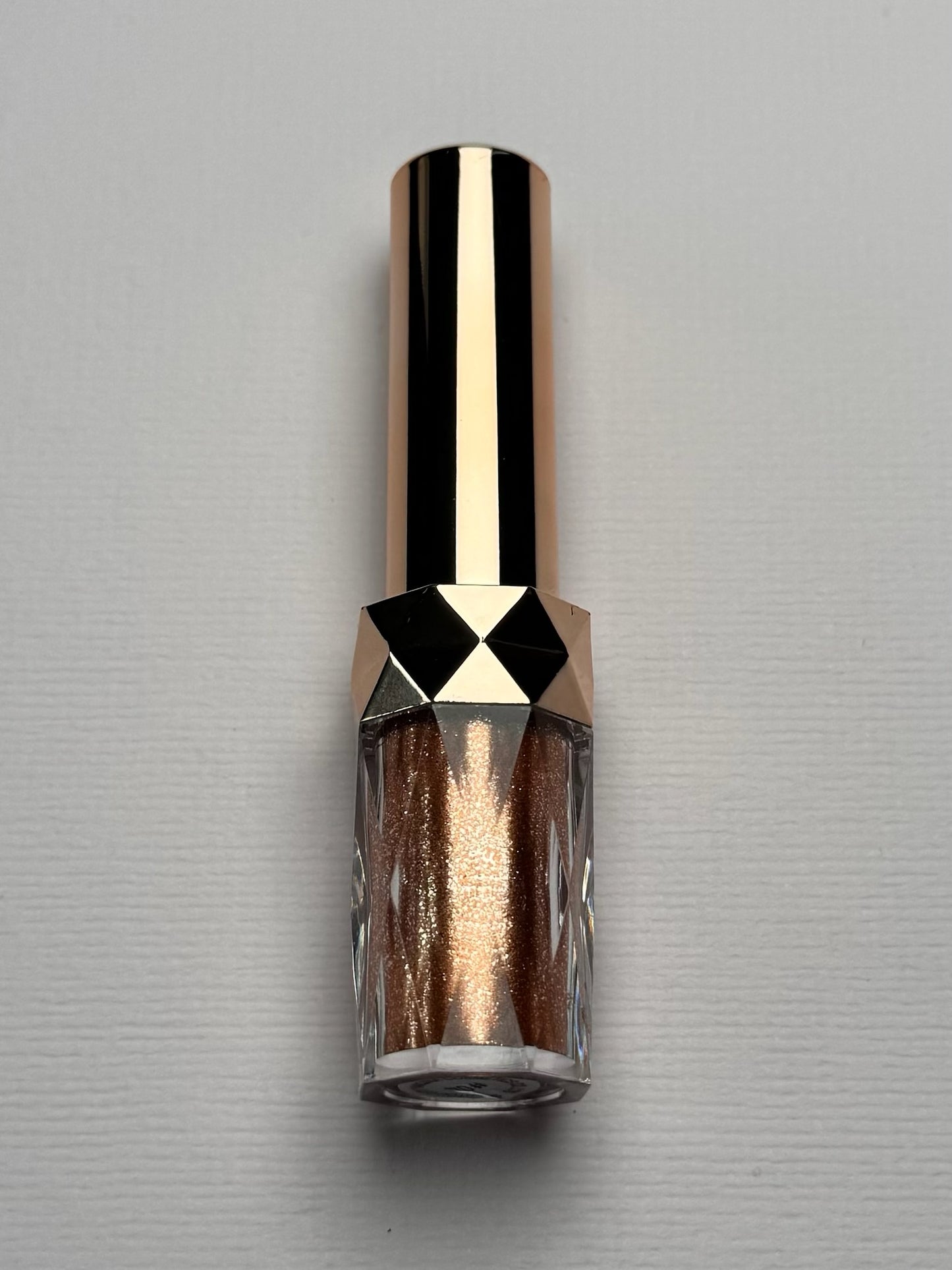Vloeibare diamond oogschaduw