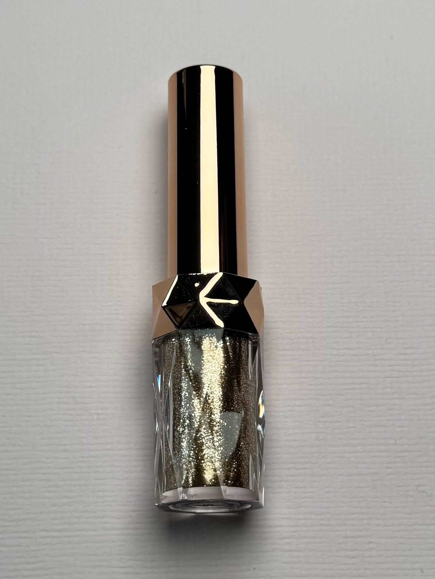 Vloeibare diamond oogschaduw