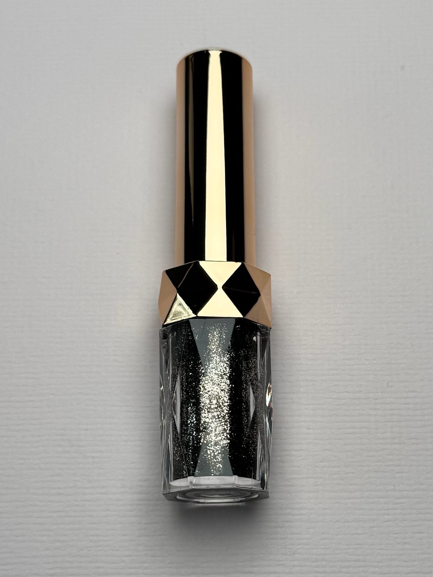 Vloeibare diamond oogschaduw