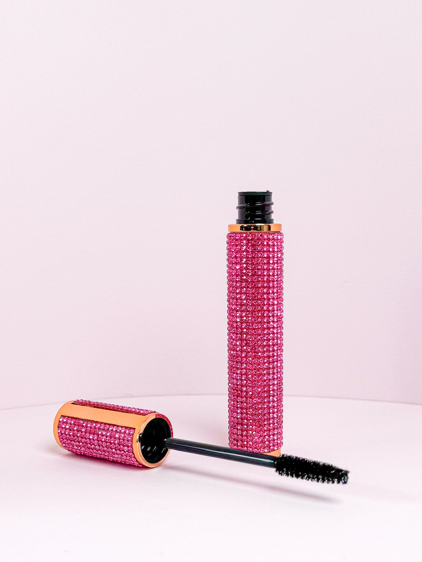 Pink diamond mascara